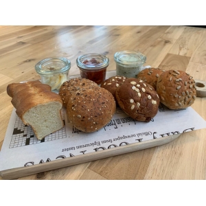 voorgerecht: Brood met smeersels